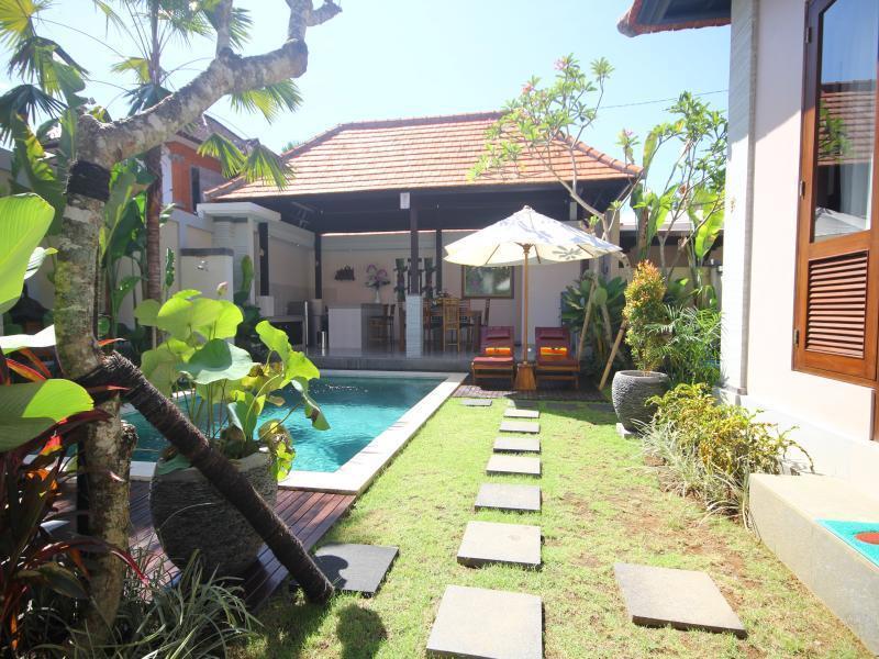 Kubal Villa Seminyak Exterior foto