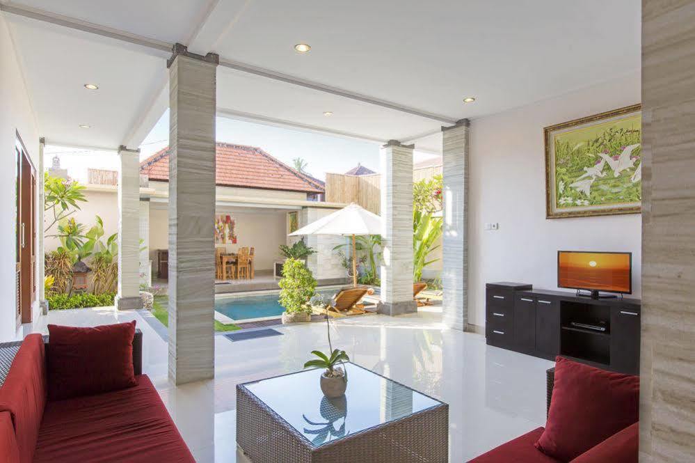 Kubal Villa Seminyak Exterior foto